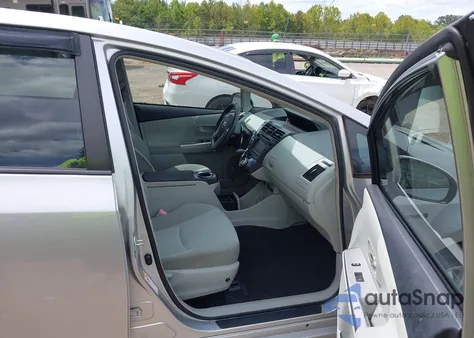 2012 Toyota Prius V Three z USA, uszkodzony, nr VIN JTDZN3EU1C3048180